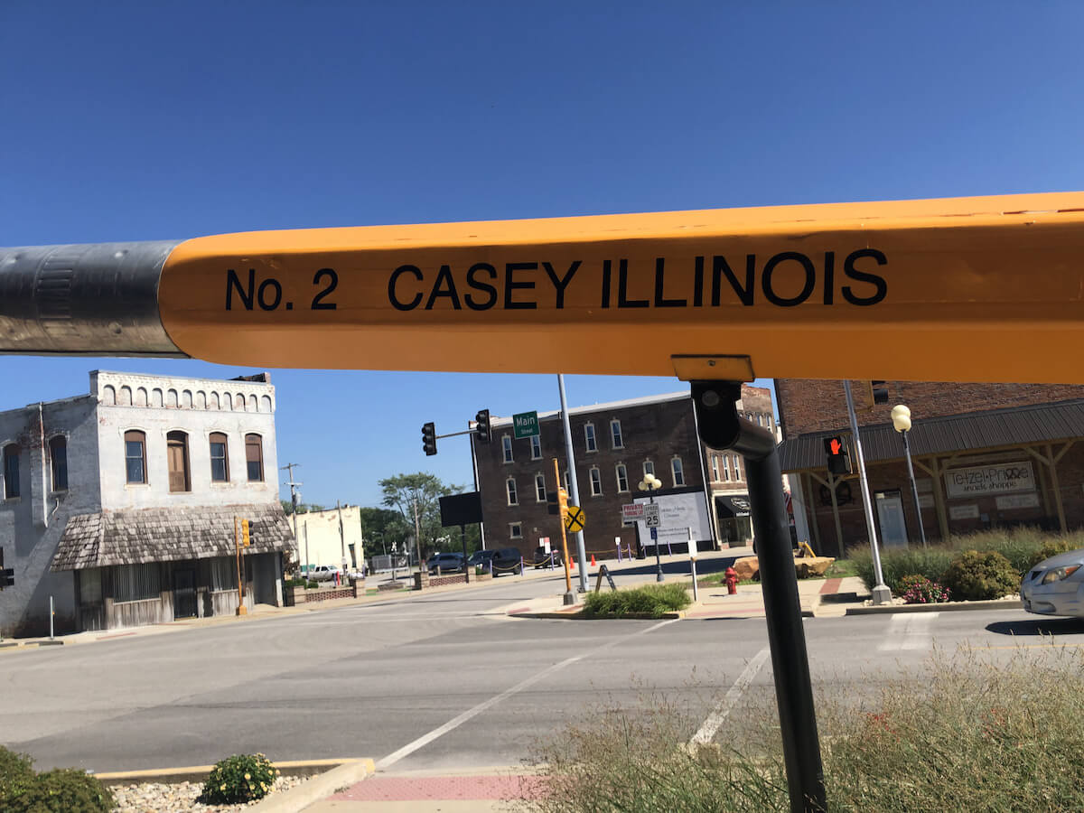 big pencil structure in the city of Casey, Illinois